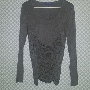 4/$15🌼 Women's Top